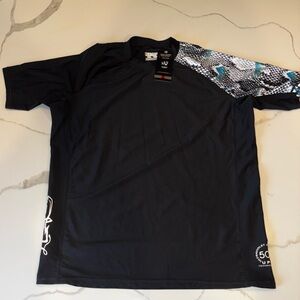 NWT Men’s Huge Sports black swim top size 3XL UPF 50+ Ultraviolet protection